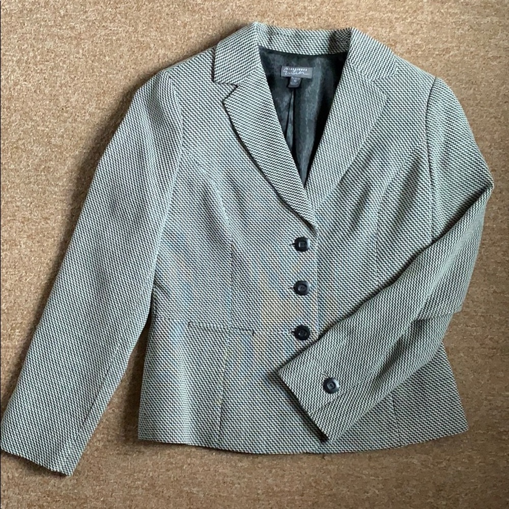 Classified Entier 10P Suiting jacket. EUC